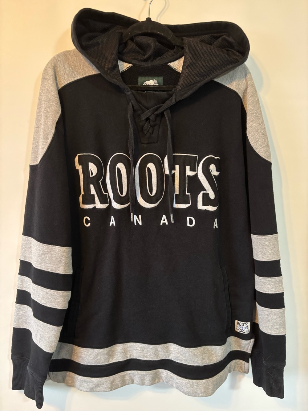 Roots Black & Gray Men's Zip-Up hockey jersey Style Hoodie Sweater